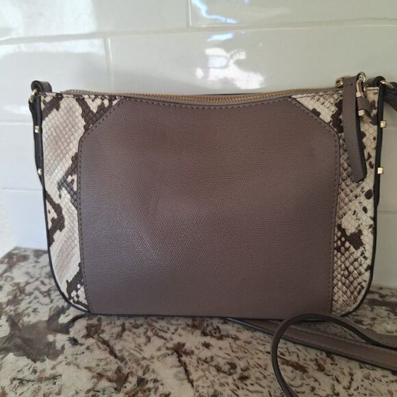 GUESS WOMENS PURSE - Picture 2 of 10